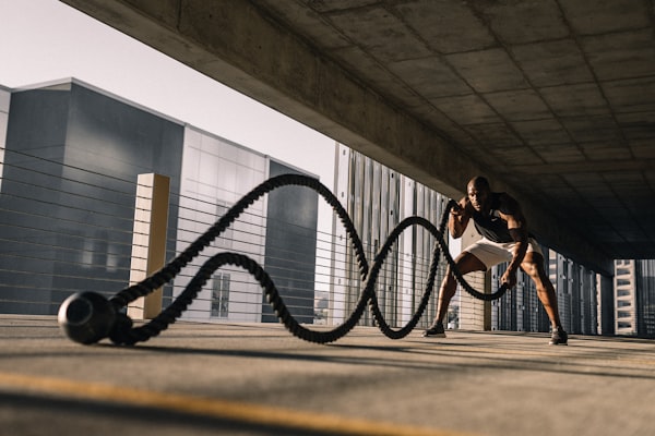 long8应用于青少年体育培训场景 - AI辅助科学教学